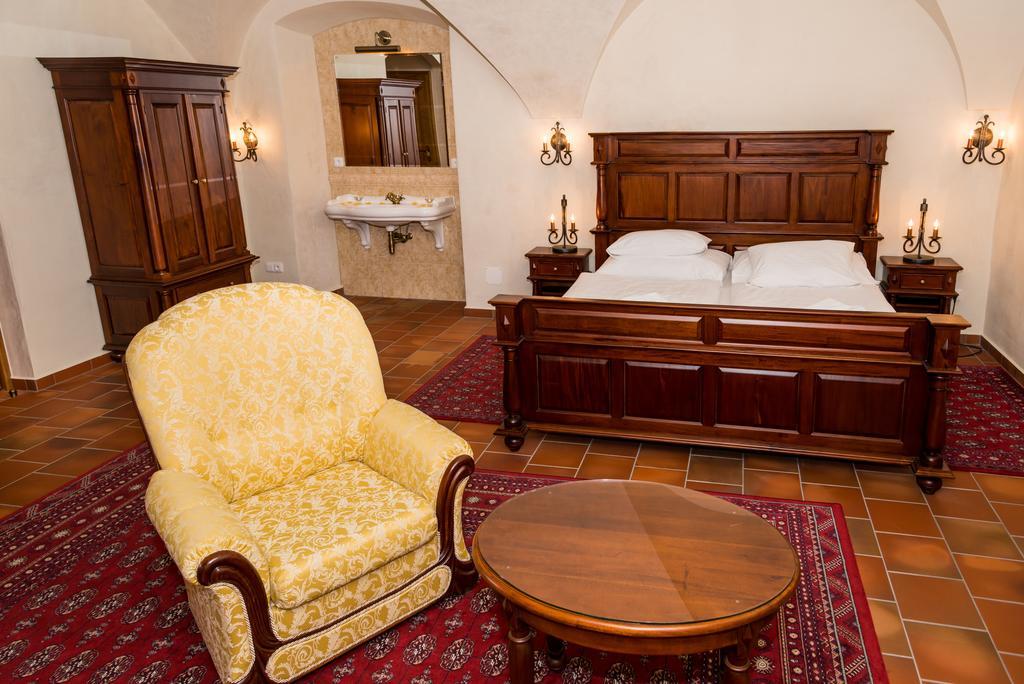 Zamek Hradek U Susice Hotel Luaran gambar