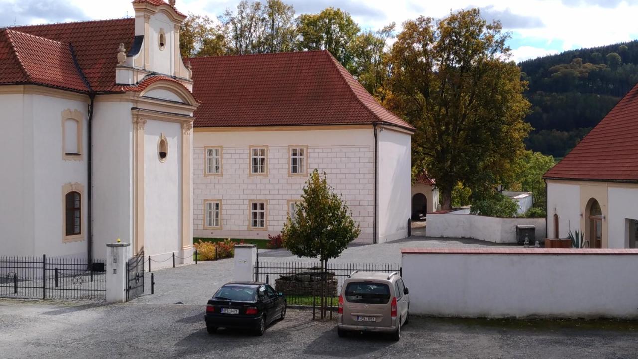 Zamek Hradek U Susice Hotel Luaran gambar