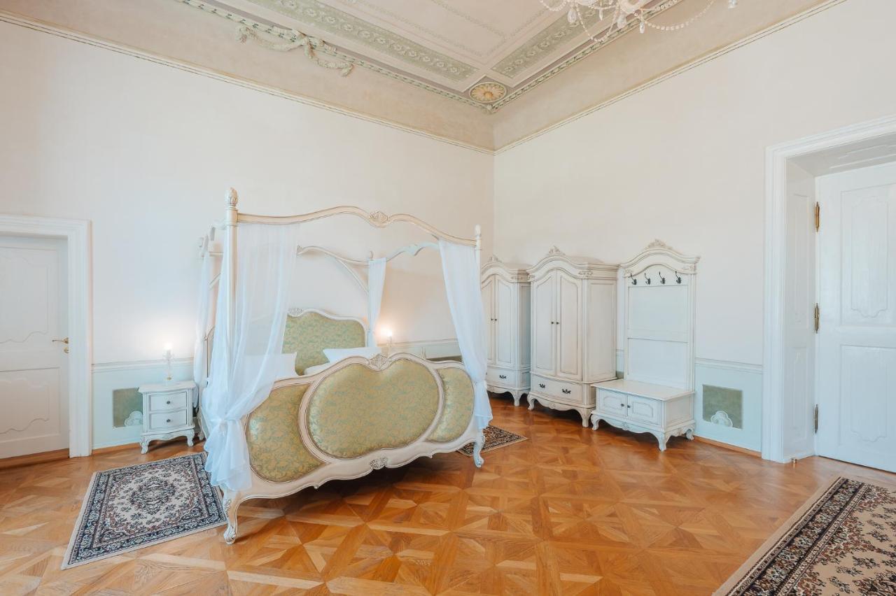Zamek Hradek U Susice Hotel Luaran gambar