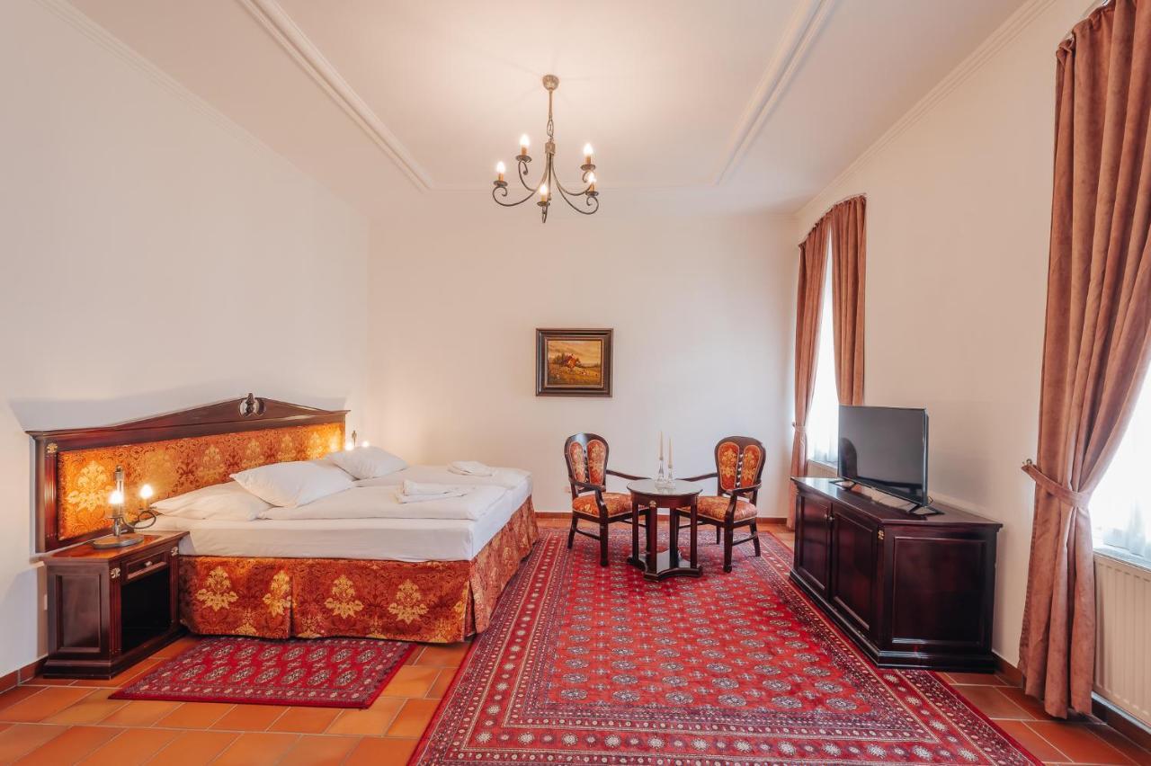 Zamek Hradek U Susice Hotel Luaran gambar